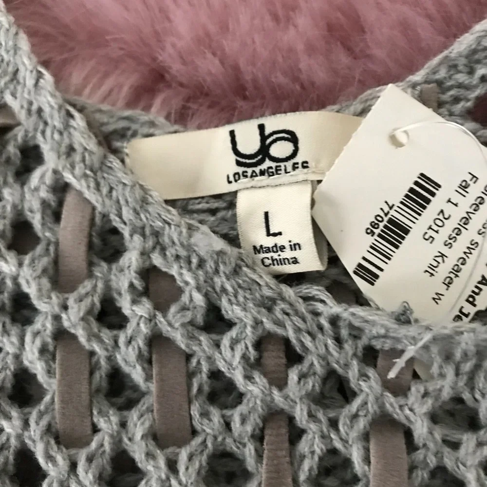 Ya Los Angeles Knit vest w velvety fringes size L - Picture 4 of 6